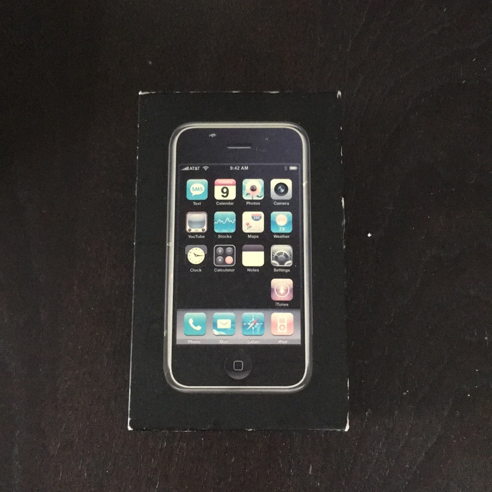 iPhone 8GB 1st generation 2007 MA712LL/A AT&T